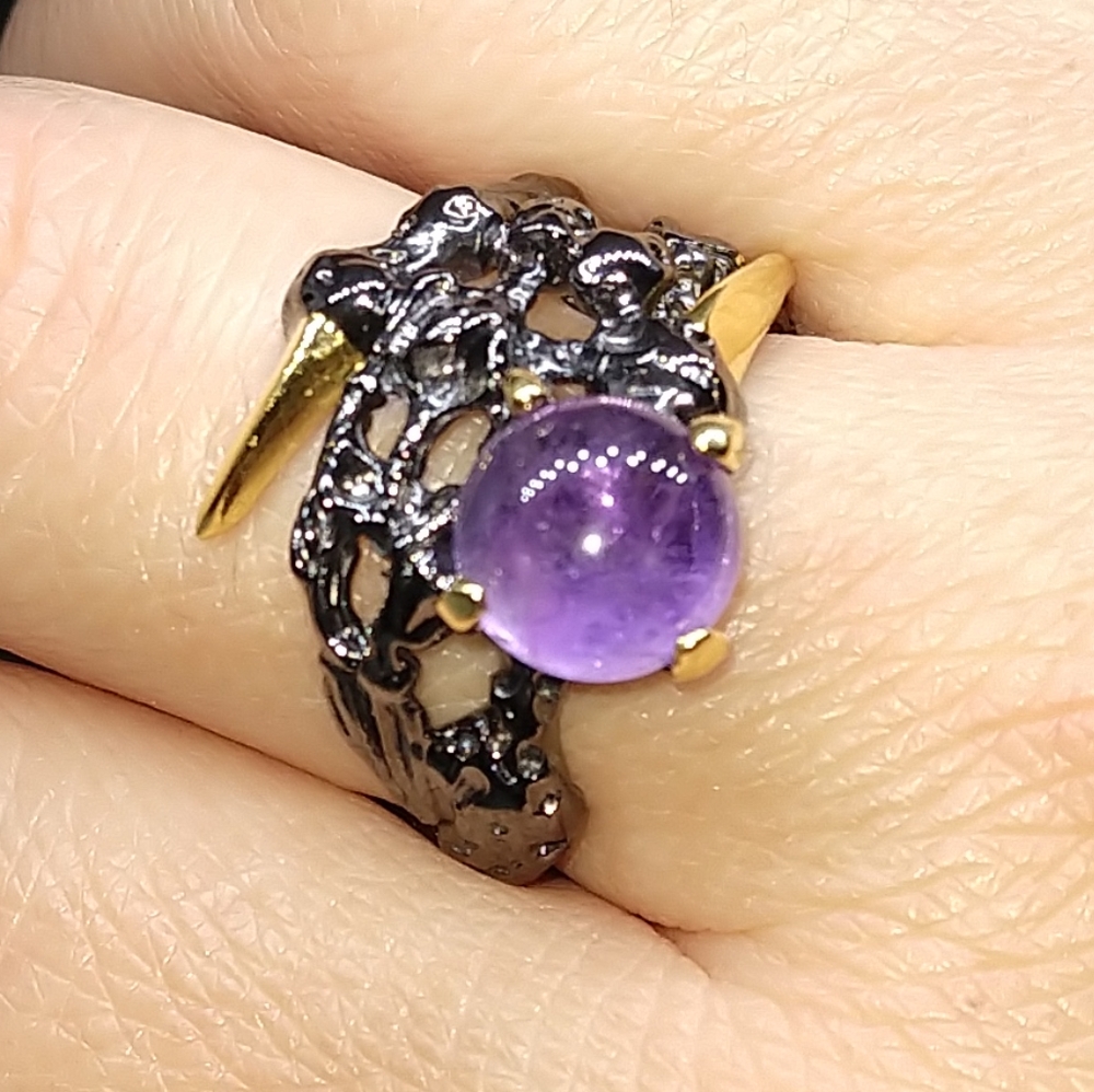Cool natural amethyst sterling claw artistic ring - Picture 5 of 8